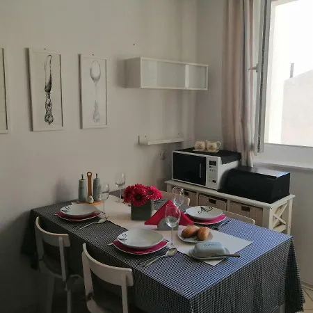 Cozy Apartment, City Center Appartement *